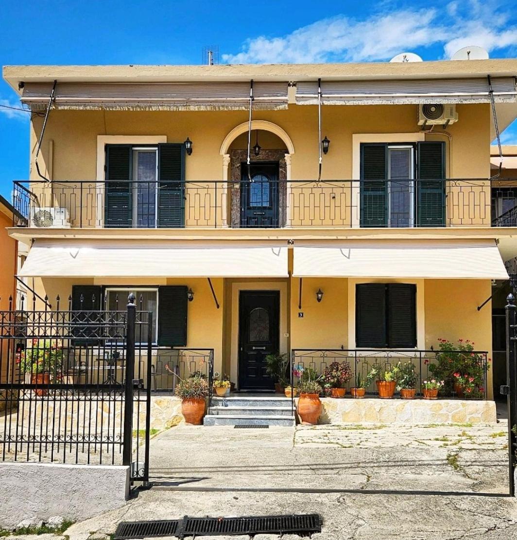 Appartamento Suburban Casa Mantouki Esterno foto