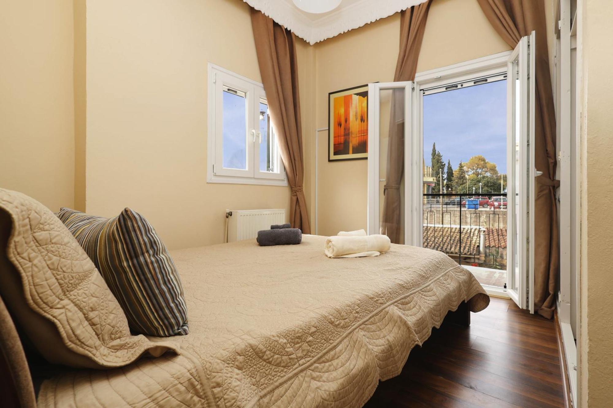 Appartamento Suburban Casa Mantouki Esterno foto